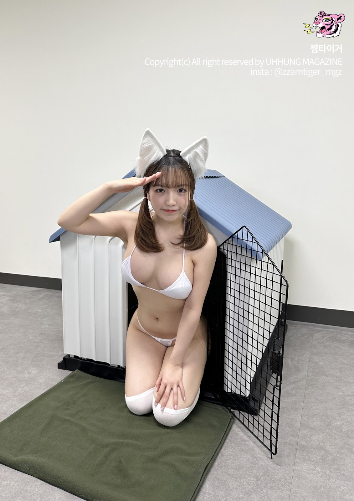 oonvely 윤블리, UHHUNG Magazine Vol.04 “Milltary” Set.05 – Onlyfans Leak