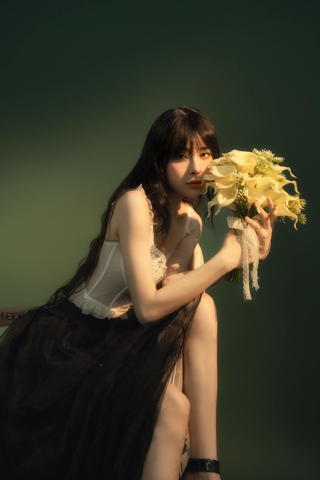 Ảnh Gái Xinh Instagram Hạnh Bích Trần Chen Bi Xing – __hanhbichtran__