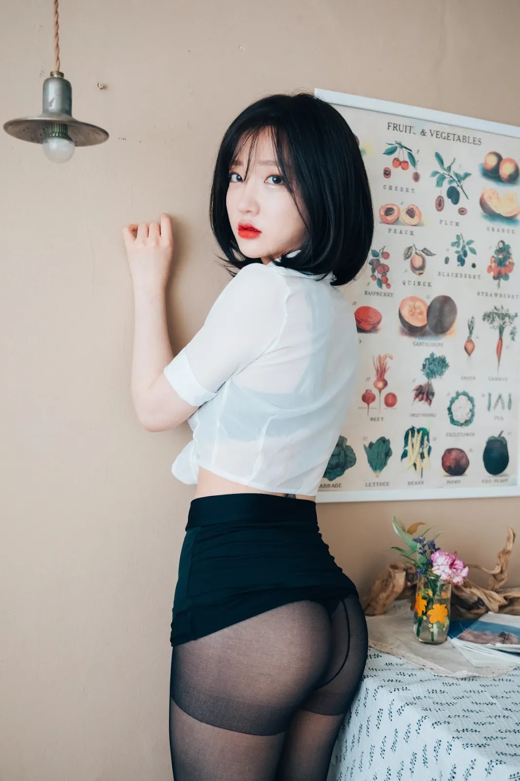 Ảnh Nóng 18+ Gái Xinh Son Yeeun 손예은, [LOOZY] Officegirl’s Vacation Vol.01