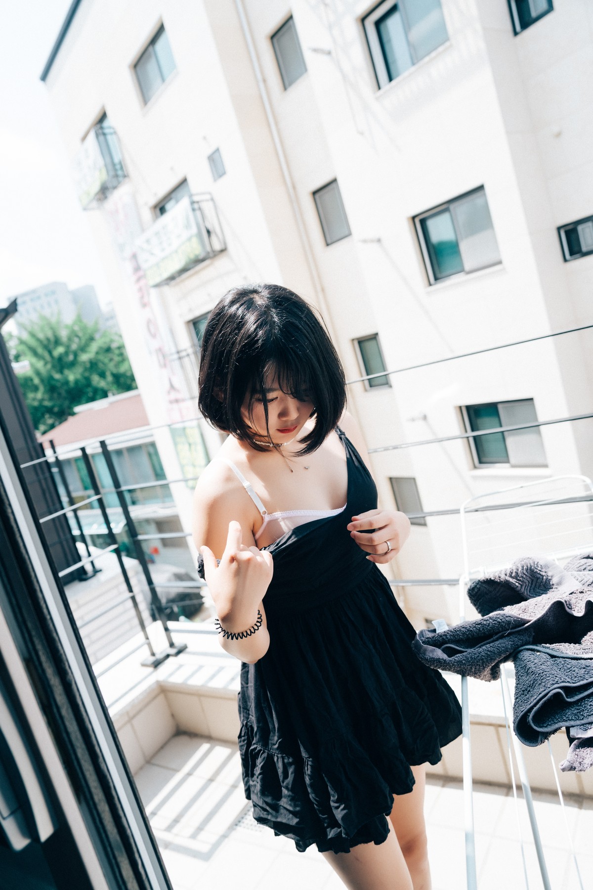 Ảnh Nóng 18+ Gái Xinh ZIA.Kwon 권지아, [Loozy] With Delivery Man Set.01