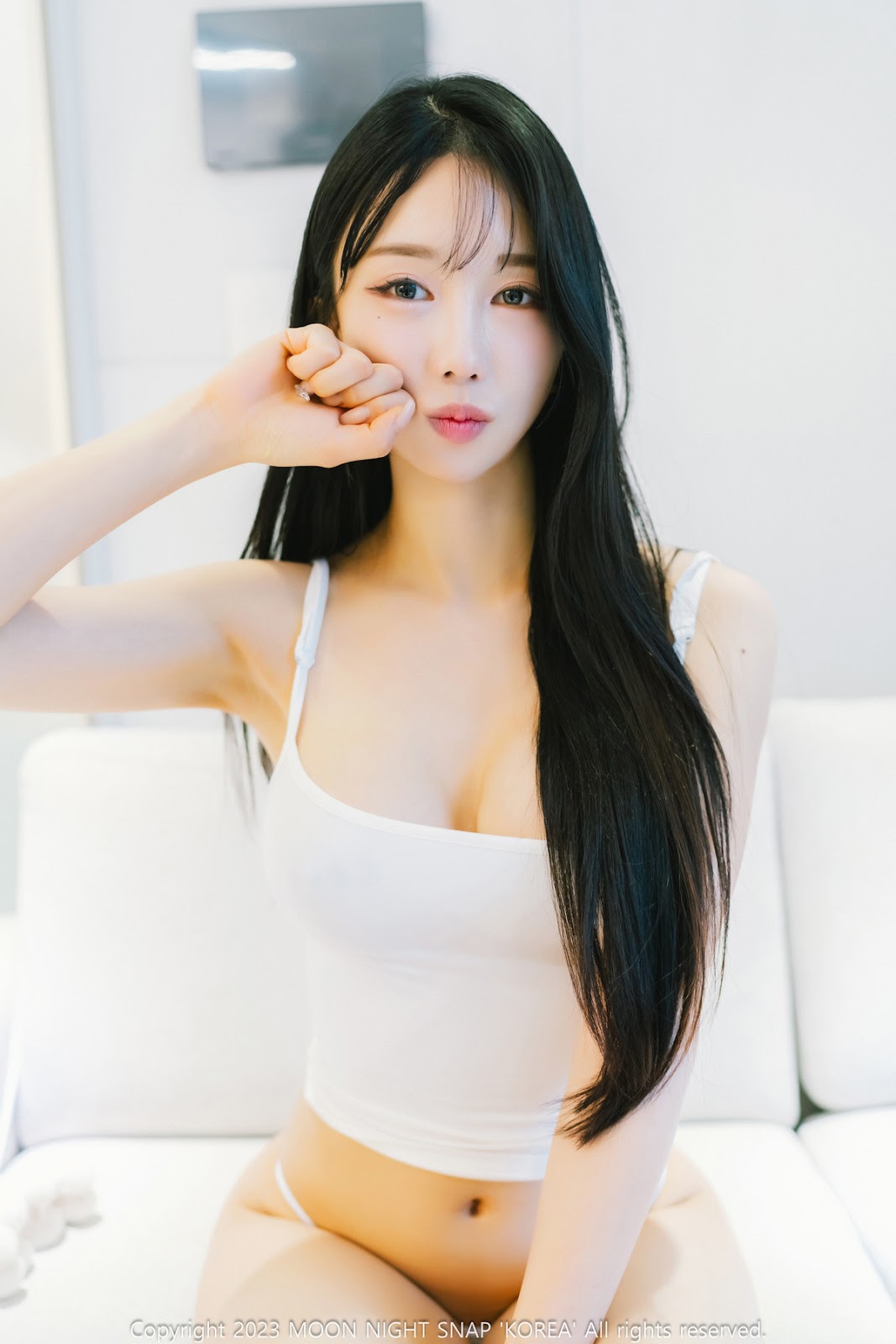 Ảnh Nóng 18+ Gái Xinh Yunjin 챌이, [Moon Night Snap] Yunjin Peeking Set.02 – Onlyfans Leak