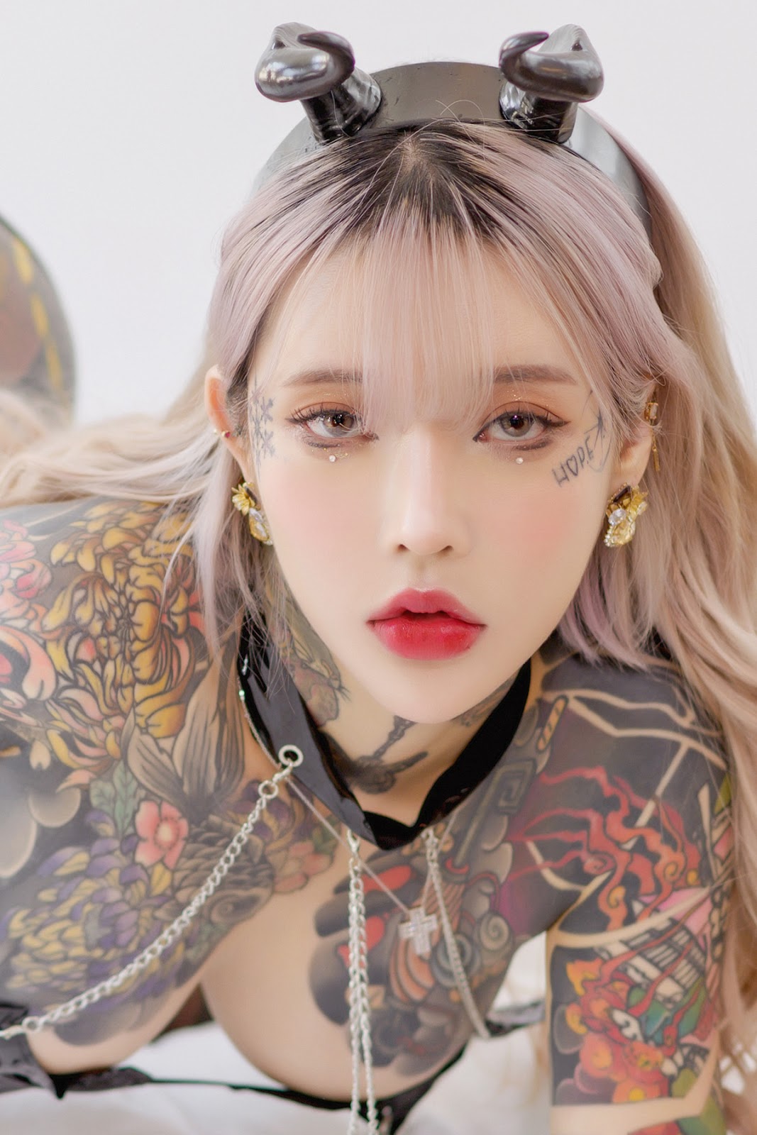 YoKo 요코, [SAINT Photolife] Saint and Devil – Onlyfans Leak