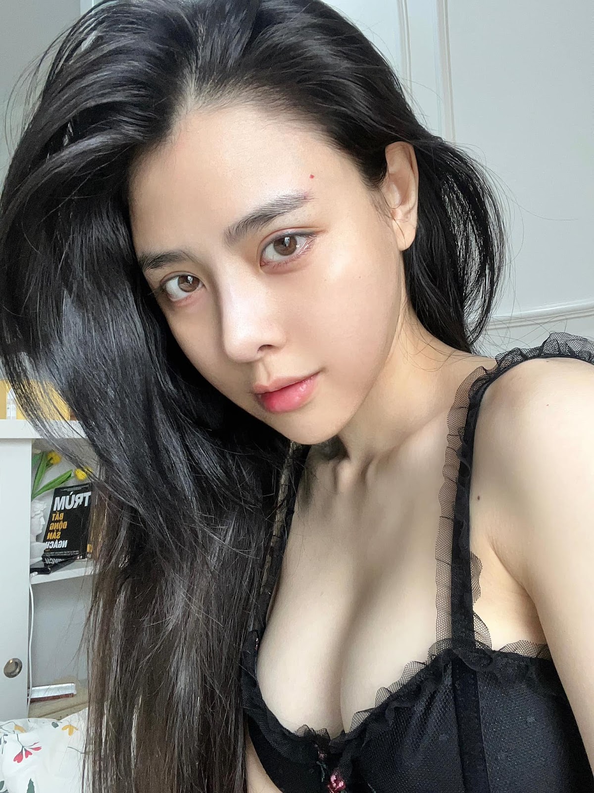 Ảnh Gái Xinh Instagram Hạnh Bích Trần Chen Bi Xing – __hanhbichtran__