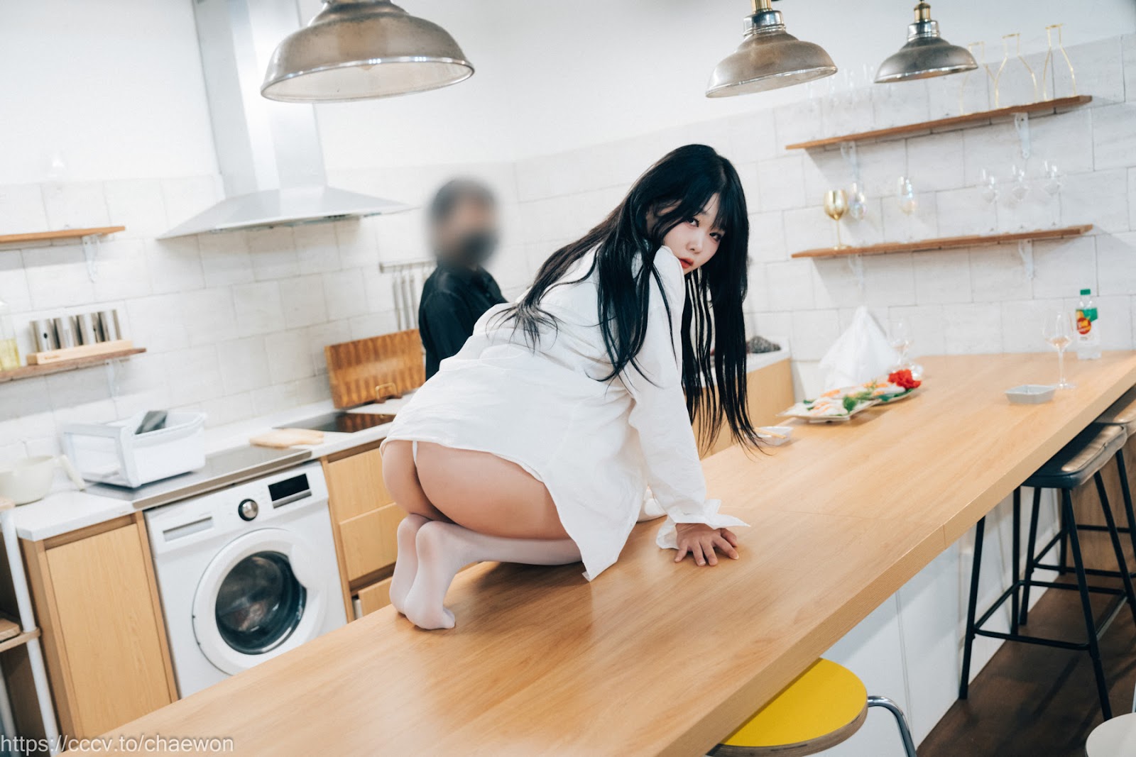 Ảnh Nóng 18+ Gái Xinh ZIA.Kwon 권지아, Loozy “Nyotaimori” Set.01