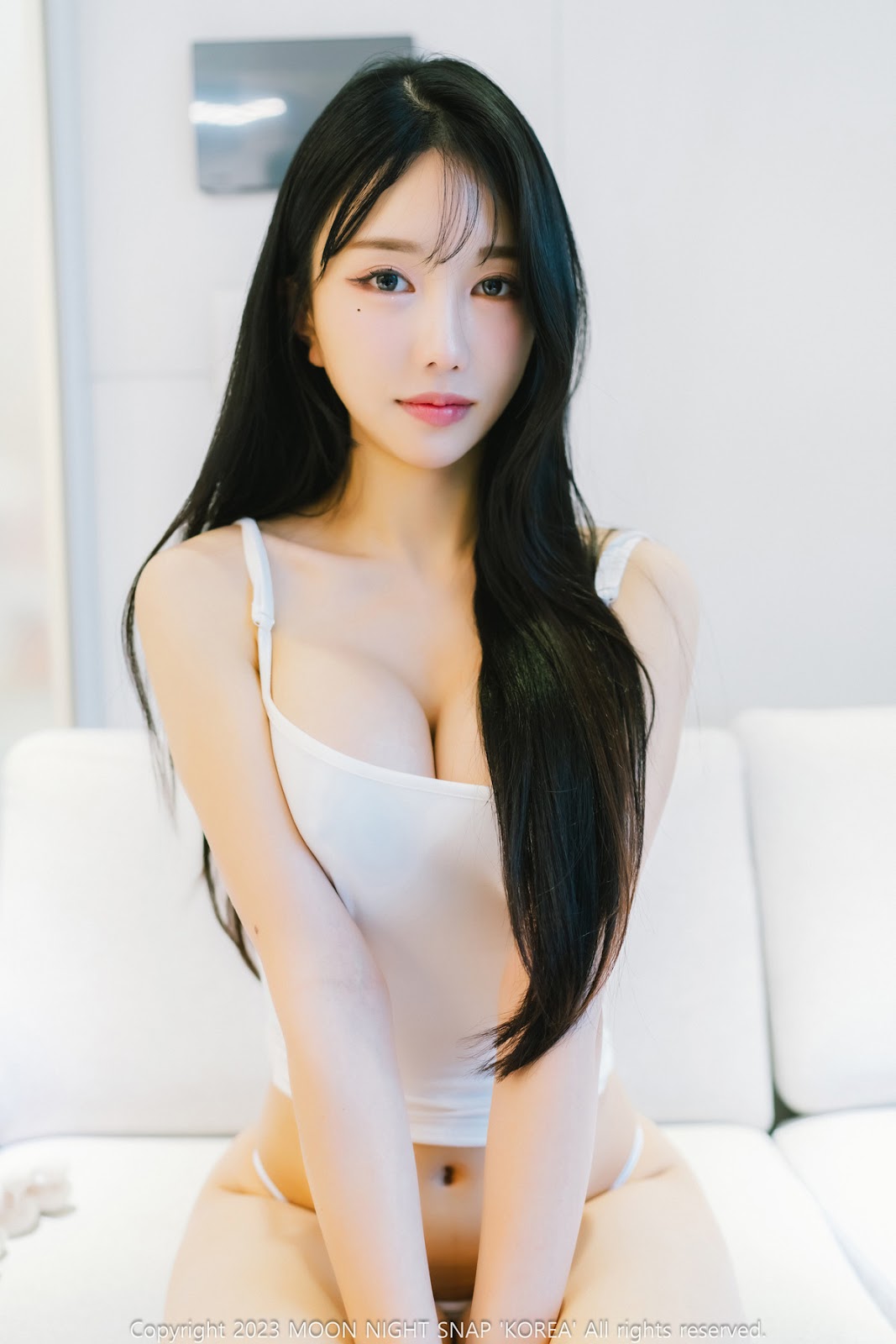 Ảnh Nóng 18+ Gái Xinh Yunjin 챌이, [Moon Night Snap] Yunjin Peeking Set.02 – Onlyfans Leak