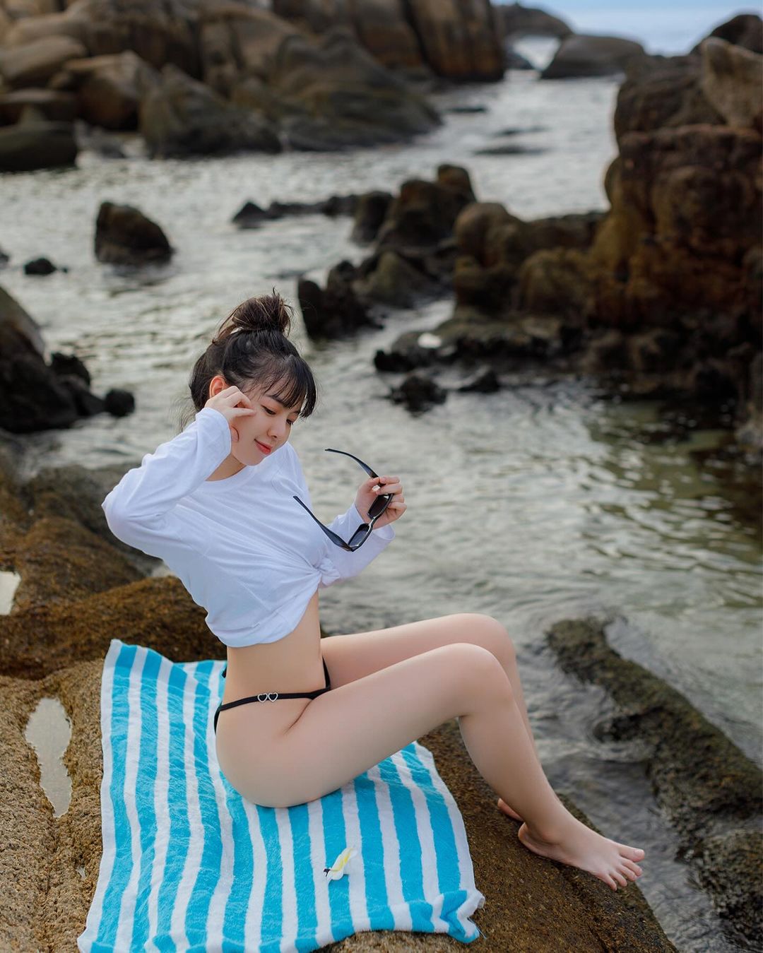 Ảnh 18+ Gái Xinh Facebook Shana Quỳnh Giang giangshana – Onlyfans Leak