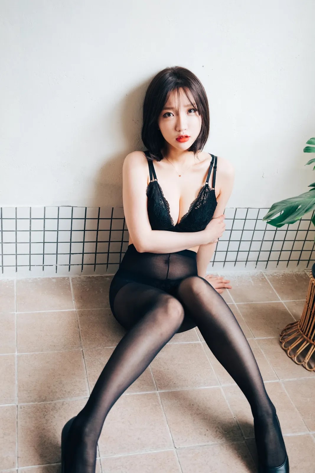 Ảnh Nóng 18+ Gái Xinh Son Yeeun 손예은, [LOOZY] Officegirl’s Vacation Vol.01