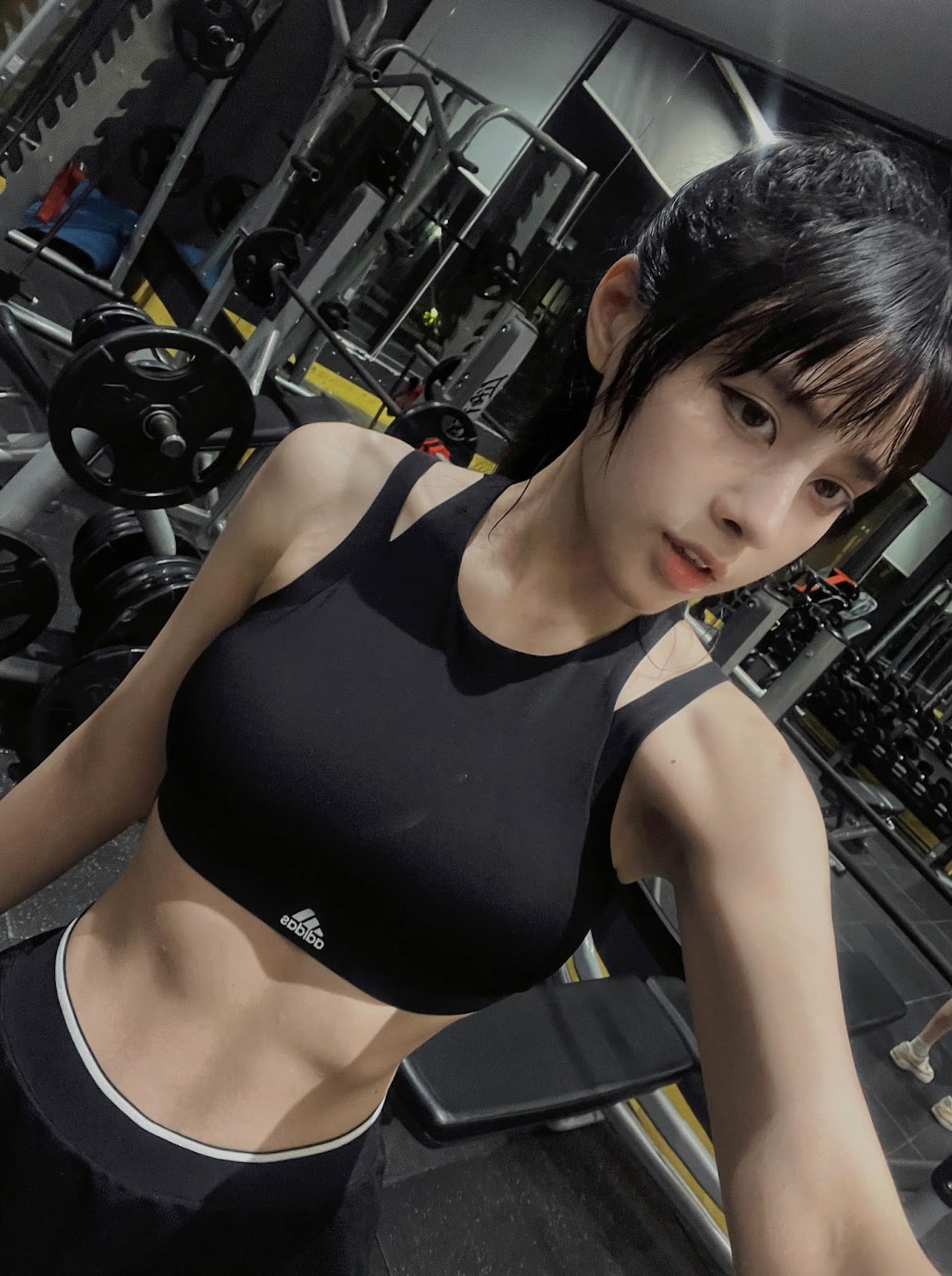 Ảnh Gái Xinh Instagram Hạnh Bích Trần Chen Bi Xing – __hanhbichtran__