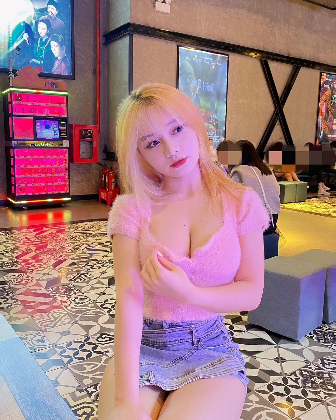 Ảnh 18+ Gái Xinh Tiktok Phạm Phương Linh linnntitxinhnhat – Onlyfans Leak