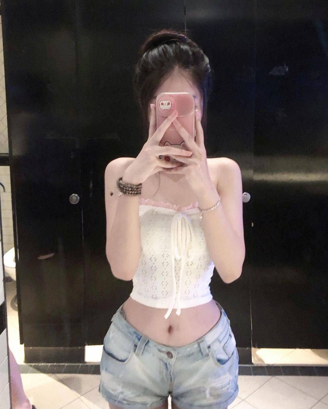 Ảnh 18+ Gái Xinh Facebook Nguyễn Thị Thảo teally2004 teally.ntt n.t.t.1905 – Onlyfans Leak