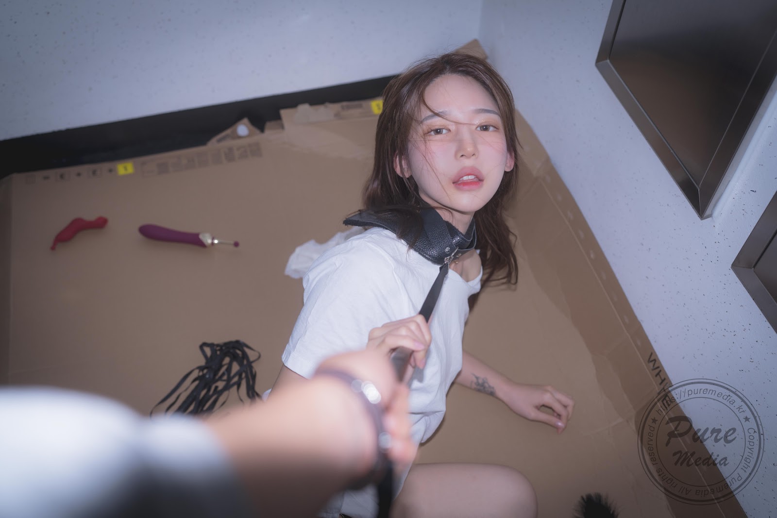Ảnh 18+ Gái Xinh Yeha 예하, [PURE MEDIA] Vol.265 Hungry Bitch in The Stairwell Set.01