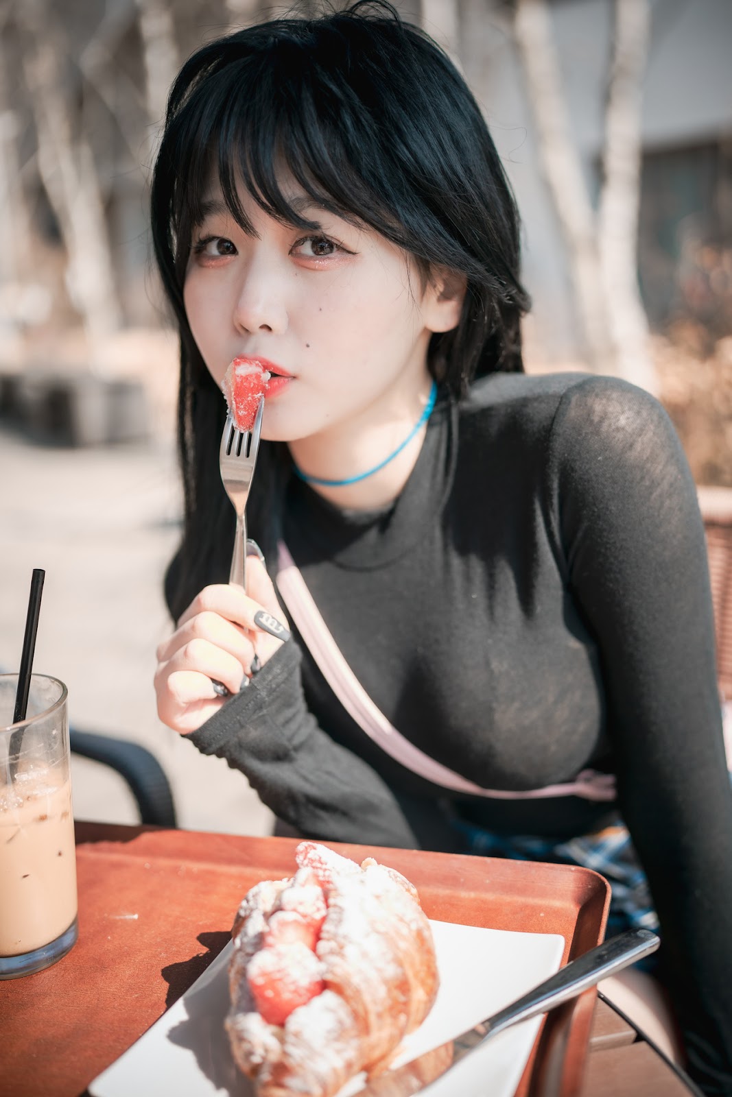 ZIA.Kwon 권지아, [DJAWA] Early Spring Walk in March Set.01