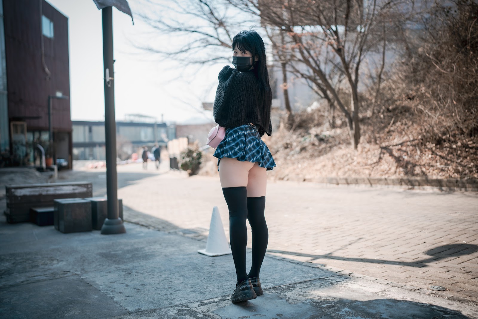 ZIA.Kwon 권지아, [DJAWA] Early Spring Walk in March Set.01