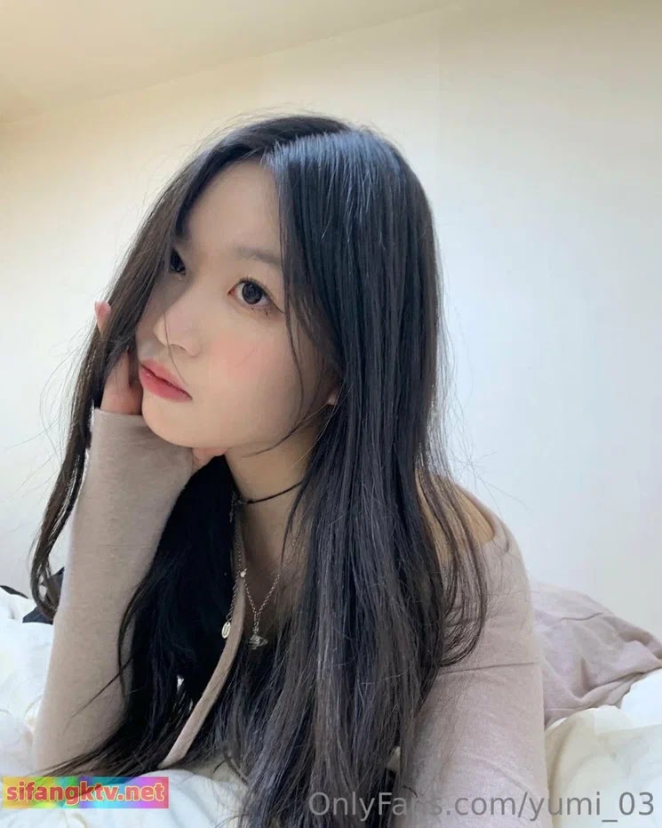 Ảnh + Clip Sex Gái Xinh OnlyFans Yumi_03 – QuatVN