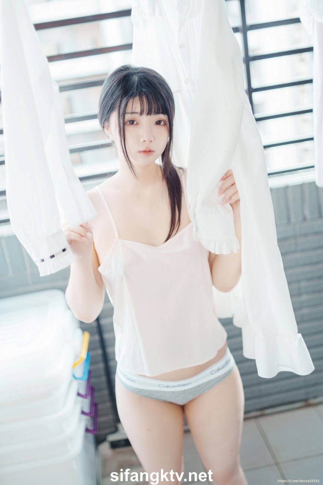 Ảnh Nóng 18+ Gái Xinh Timliao 露出嫩穴勾引你