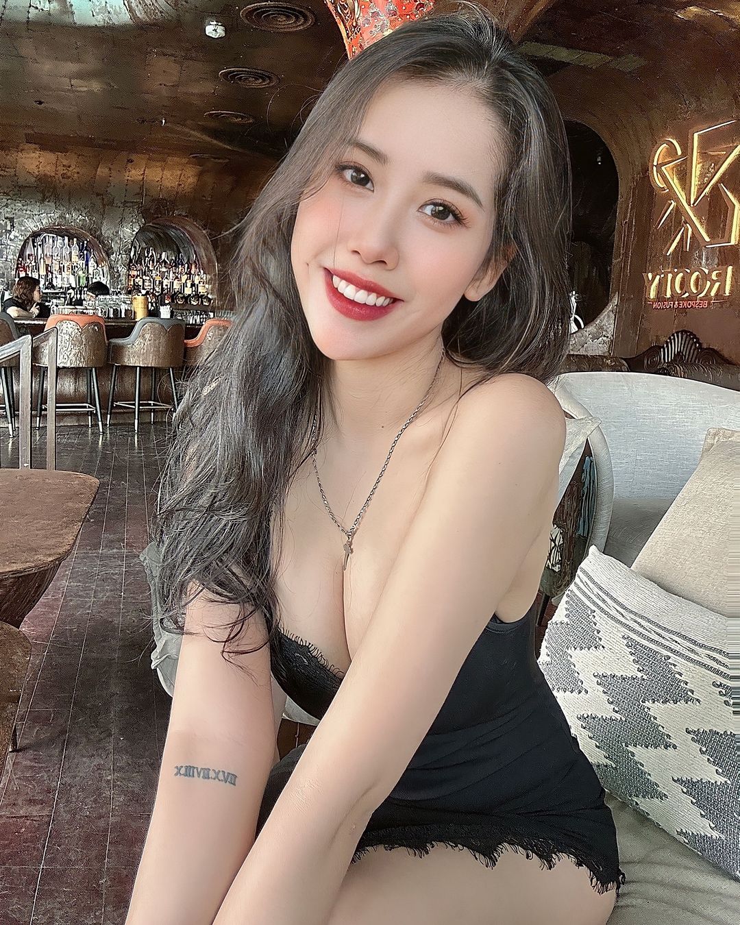 Ảnh 18+ Gái Xinh Instagram Nguyễn Ngọc Thiên Thùy _thinthuy.28_ – Onlyfans Leak