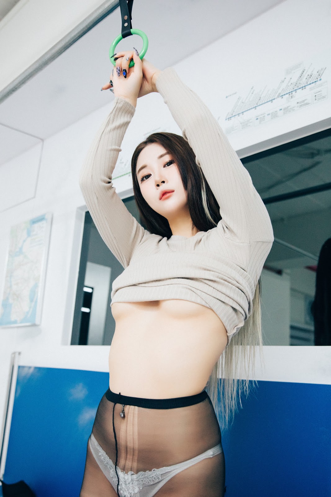 Ảnh Nóng 18+ Gái Xinh Jeong Bomi 정보미, [Loozy] Bondage Subway Set.02