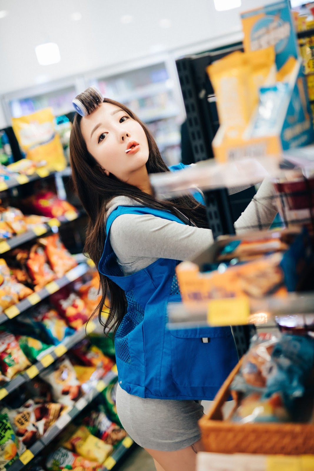 Son Yeeun 손예은, [Loozy] CS Part Timer Set.01