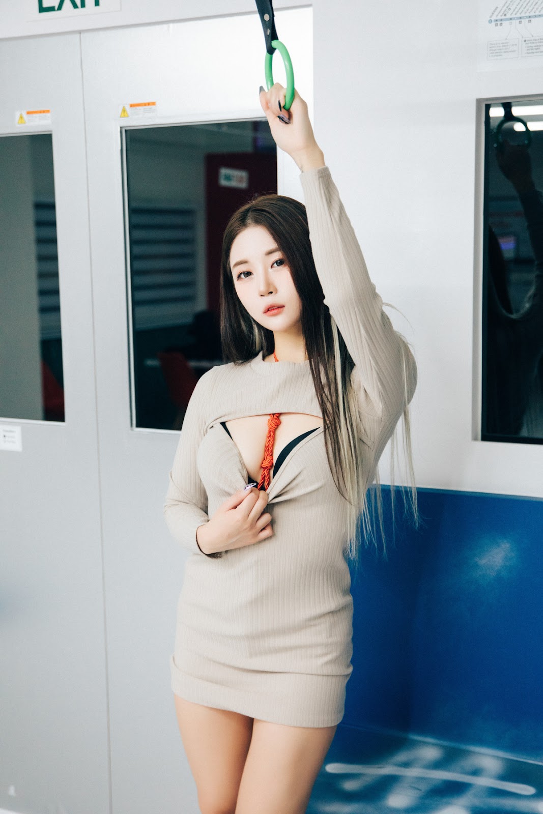 Ảnh Nóng 18+ Gái Xinh Jeong Bomi 정보미, [Loozy] Bondage Subway Set.02