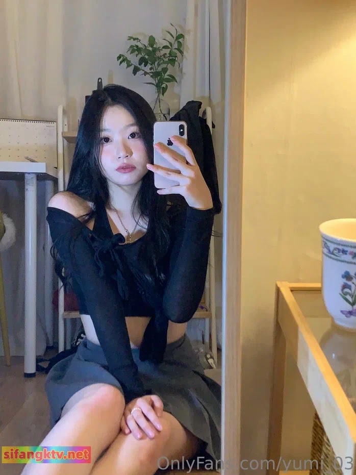 Ảnh + Clip Sex Gái Xinh OnlyFans Yumi_03 – QuatVN