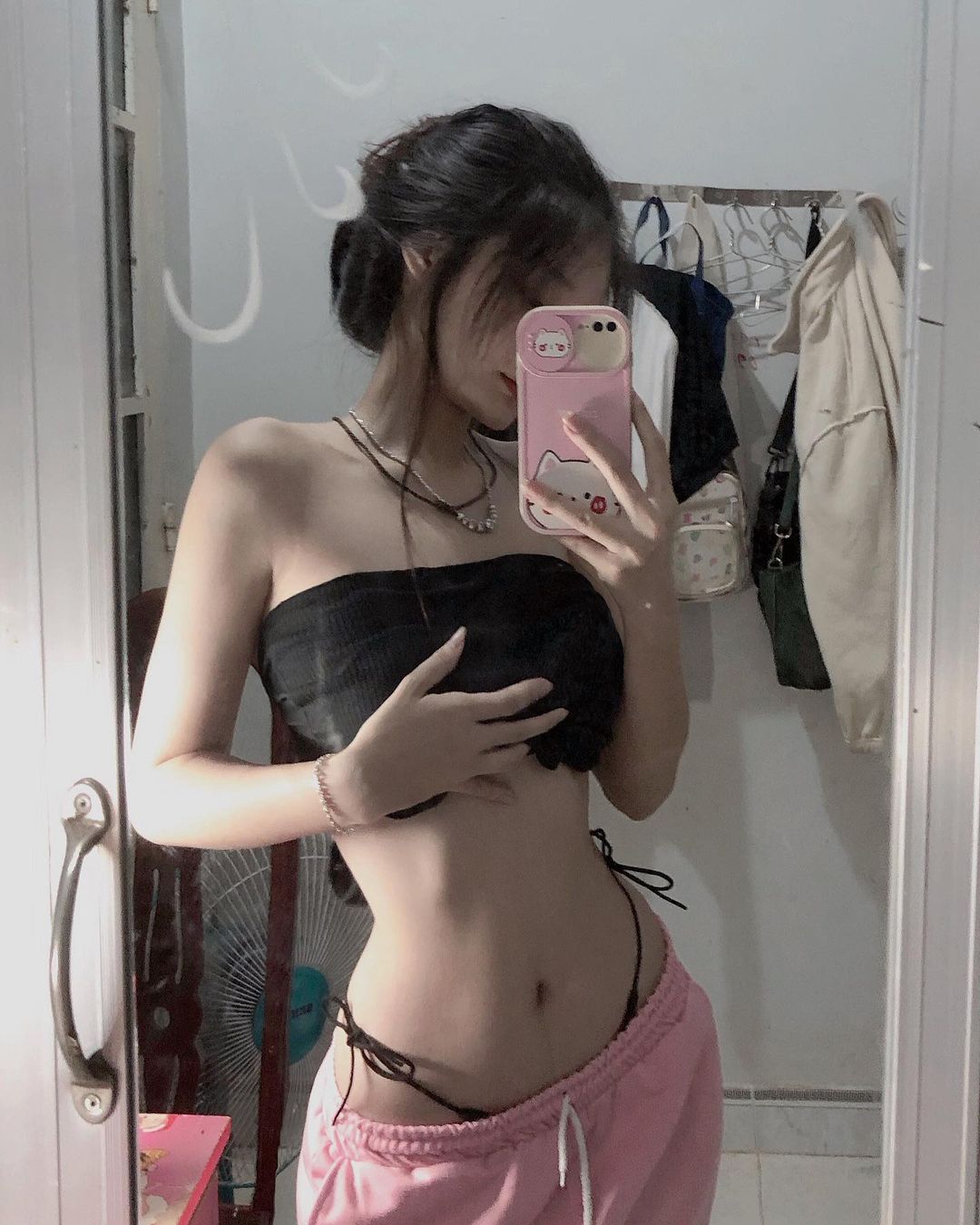 Ảnh 18+ Gái Xinh Facebook Nguyễn Thị Thảo teally2004 teally.ntt n.t.t.1905 – Onlyfans Leak