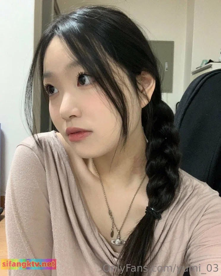 Ảnh + Clip Sex Gái Xinh OnlyFans Yumi_03 – QuatVN