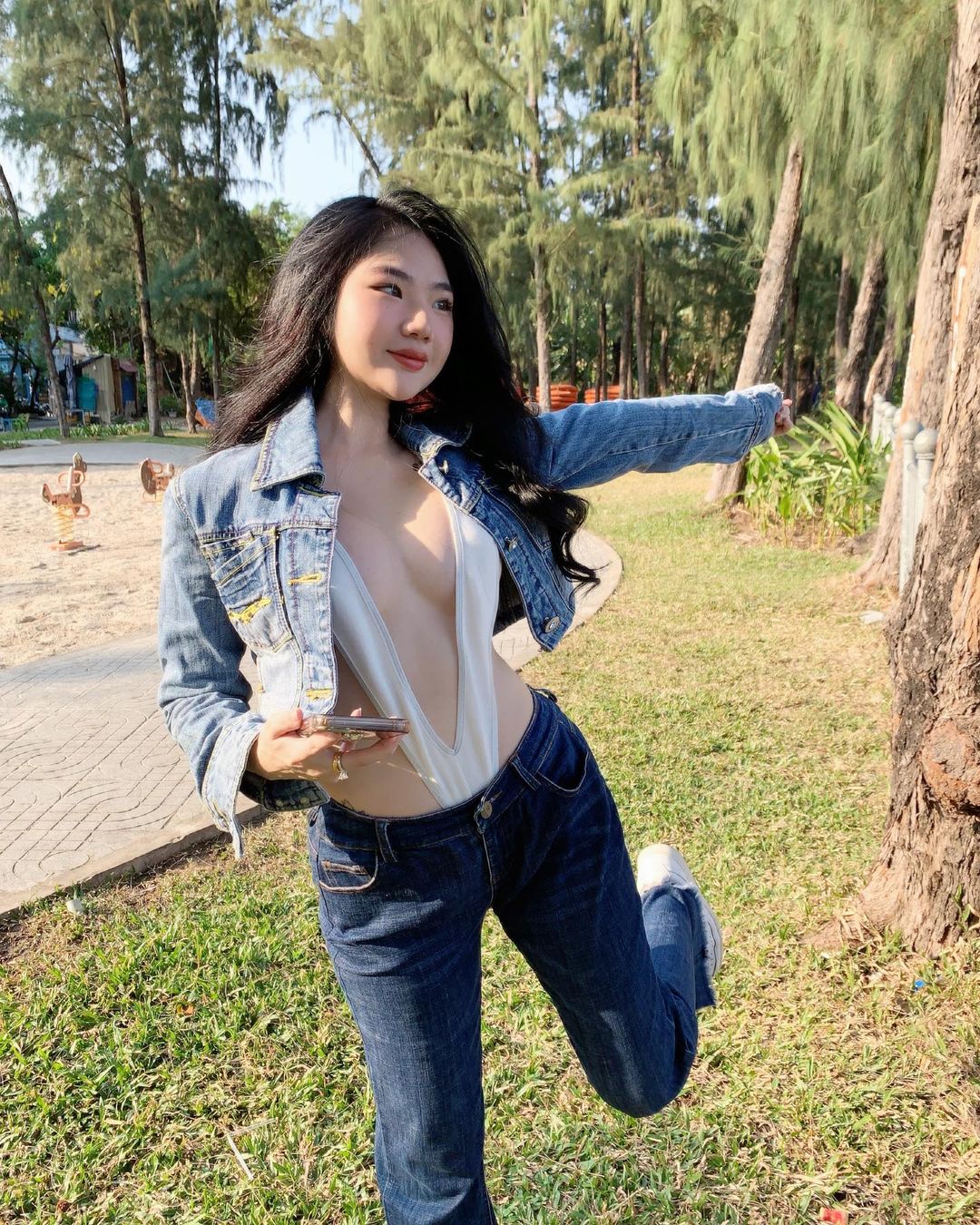Ảnh 18+ Gái Xinh Instagram Thanh Nhàn Nguyễn th.nhan.ng – Onlyfans Leak