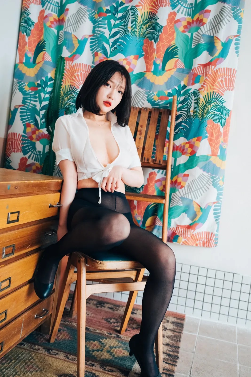 Ảnh Nóng 18+ Gái Xinh Son Yeeun 손예은, [LOOZY] Officegirl’s Vacation Vol.01