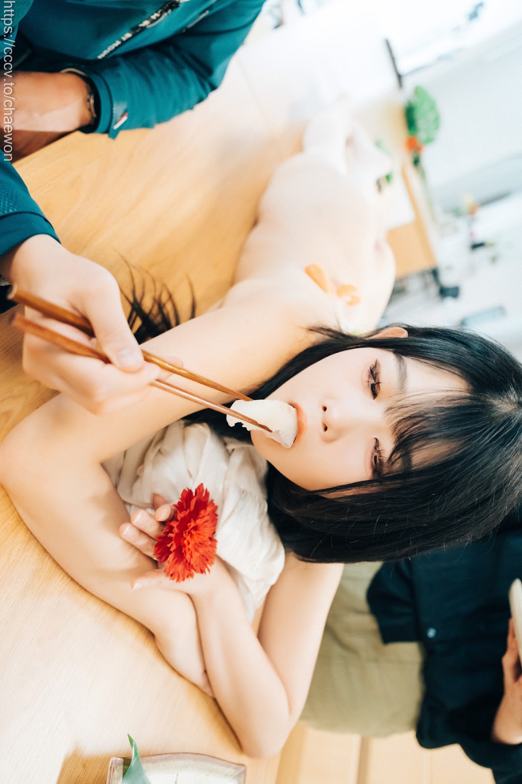Ảnh Nóng 18+ Gái Xinh ZIA.Kwon 권지아, Loozy “Nyotaimori” Set.02