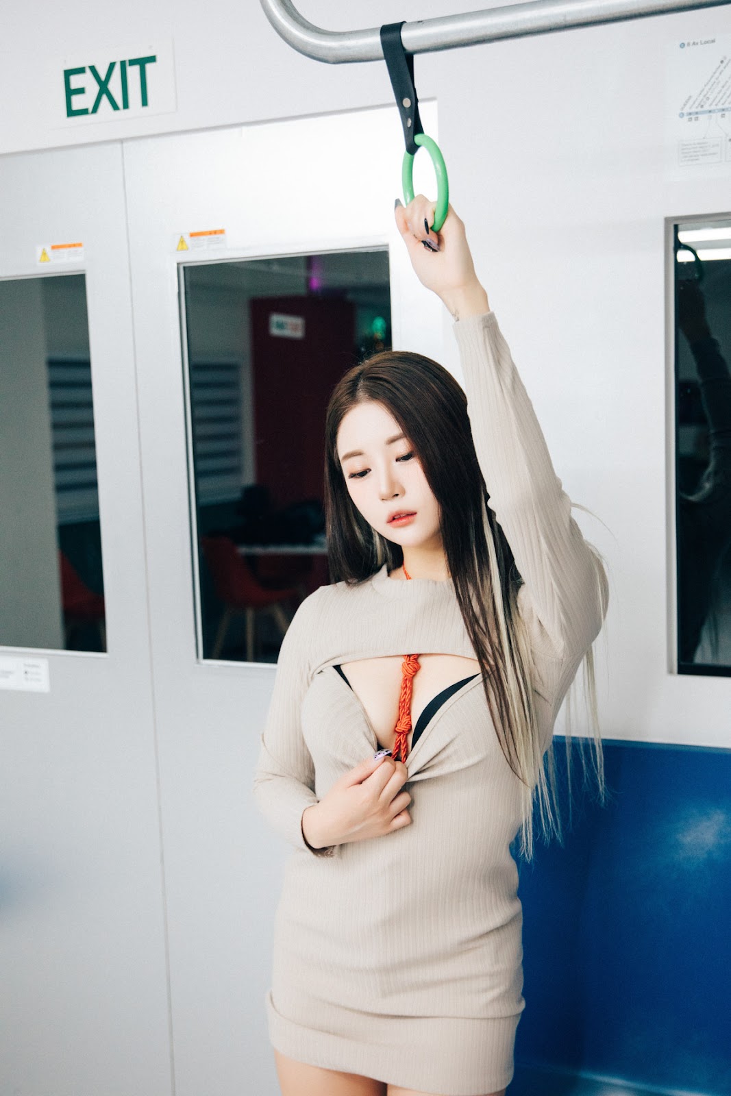 Ảnh Nóng 18+ Gái Xinh Jeong Bomi 정보미, [Loozy] Bondage Subway Set.02