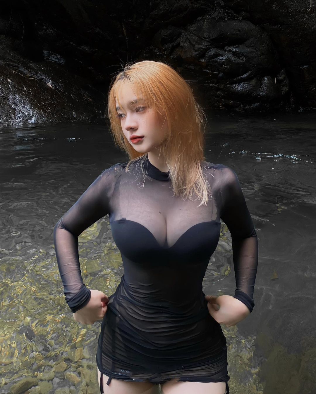 Ảnh 18+ Gái Xinh Tiktok Phạm Phương Linh linnntitxinhnhat – Onlyfans Leak