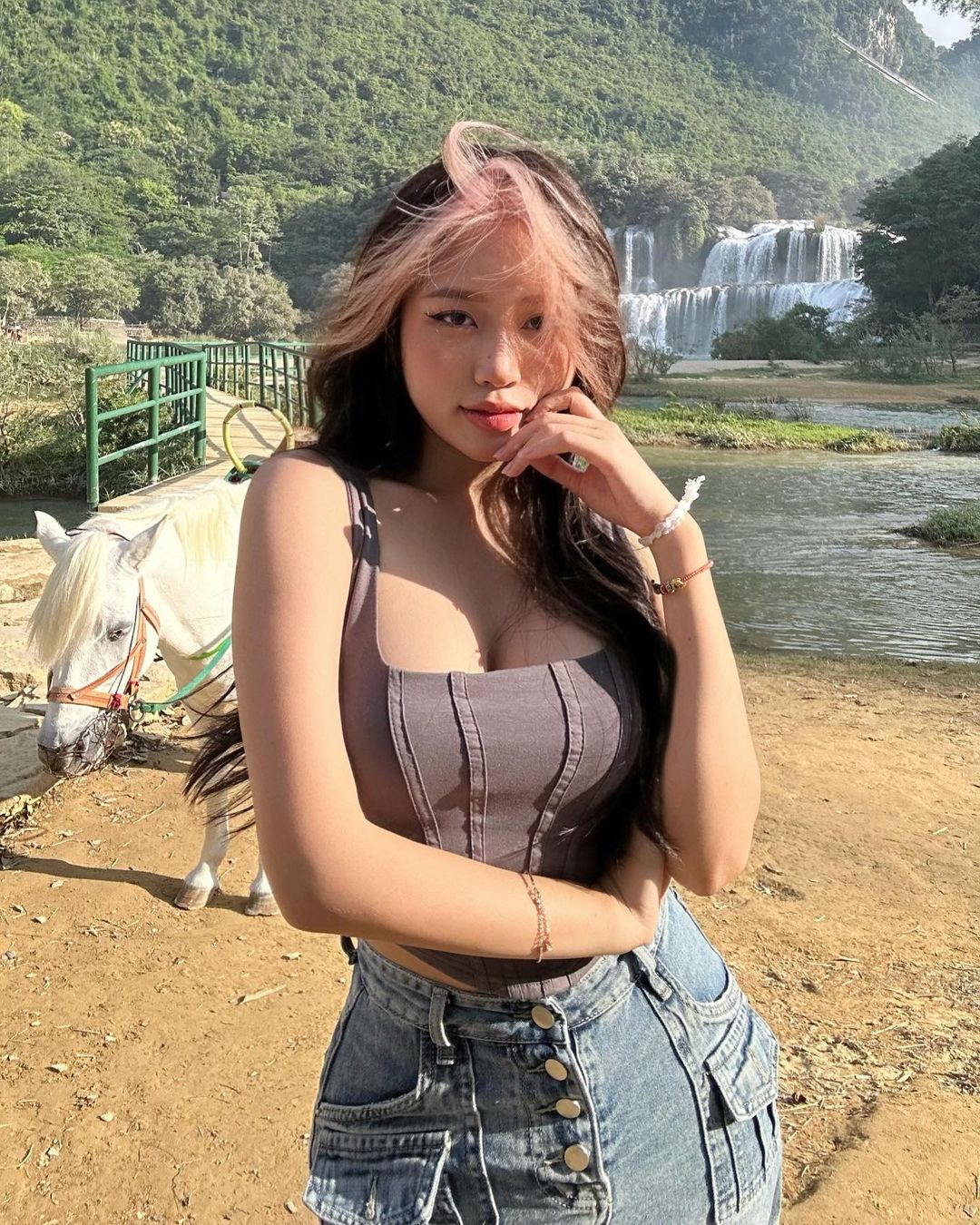 Ảnh 18+ Gái Xinh Instagram Nguyễn Thùy Trang trang_miemie – Onlyfans Leak