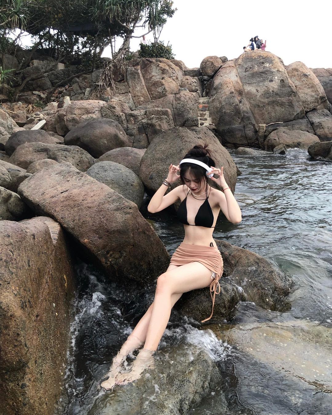 Ảnh 18+ Gái Xinh Facebook Nguyễn Thị Thảo teally2004 teally.ntt n.t.t.1905 – Onlyfans Leak