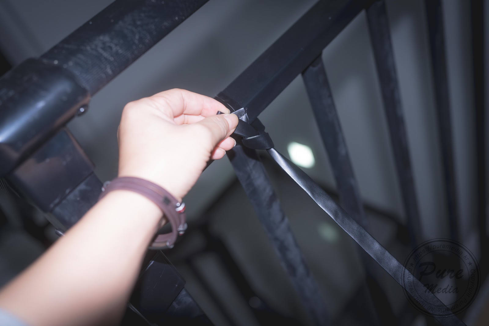 Ảnh 18+ Gái Xinh Yeha 예하, [PURE MEDIA] Vol.265 Hungry Bitch in The Stairwell Set.01