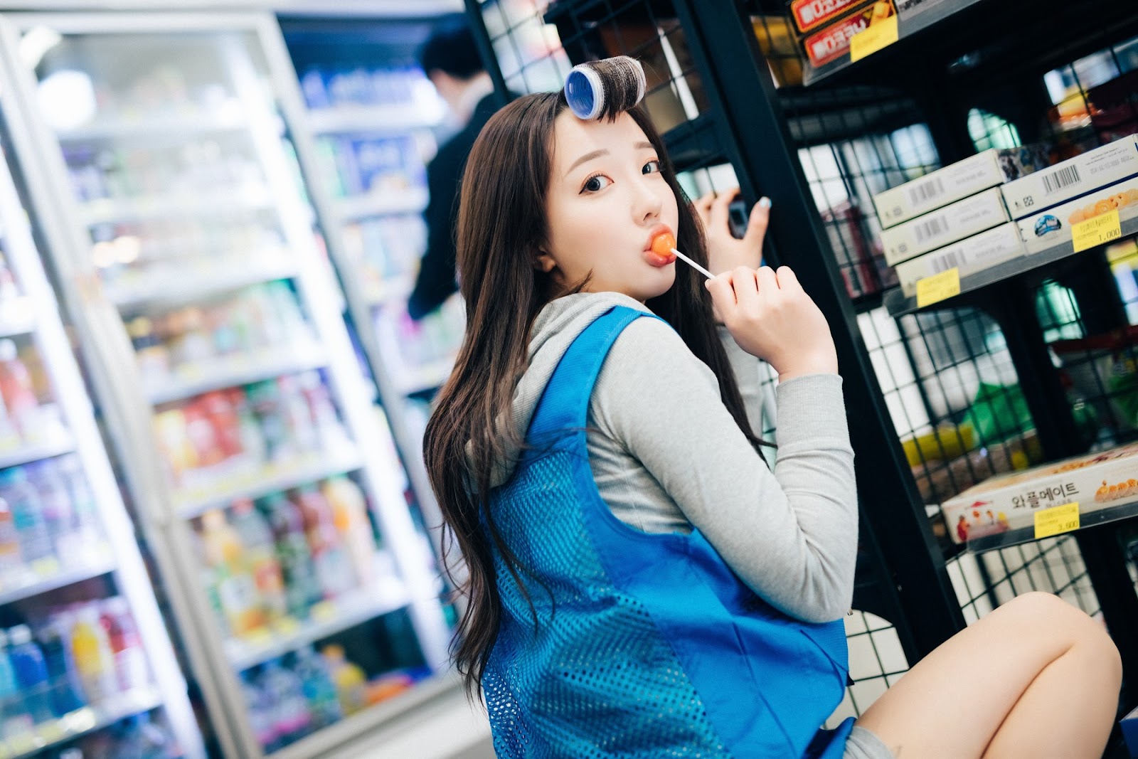 Son Yeeun 손예은, [Loozy] CS Part Timer Set.01
