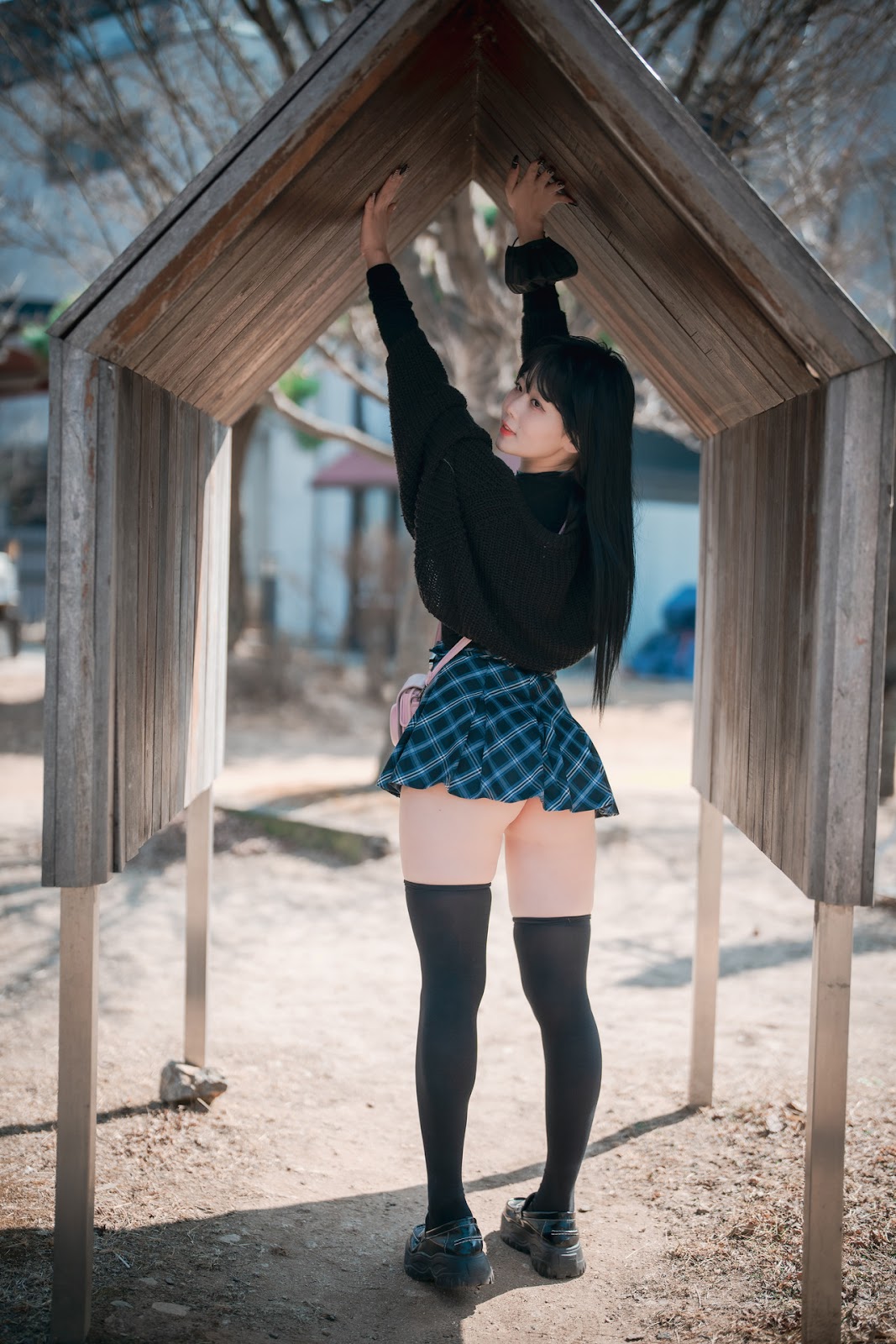 ZIA.Kwon 권지아, [DJAWA] Early Spring Walk in March Set.01