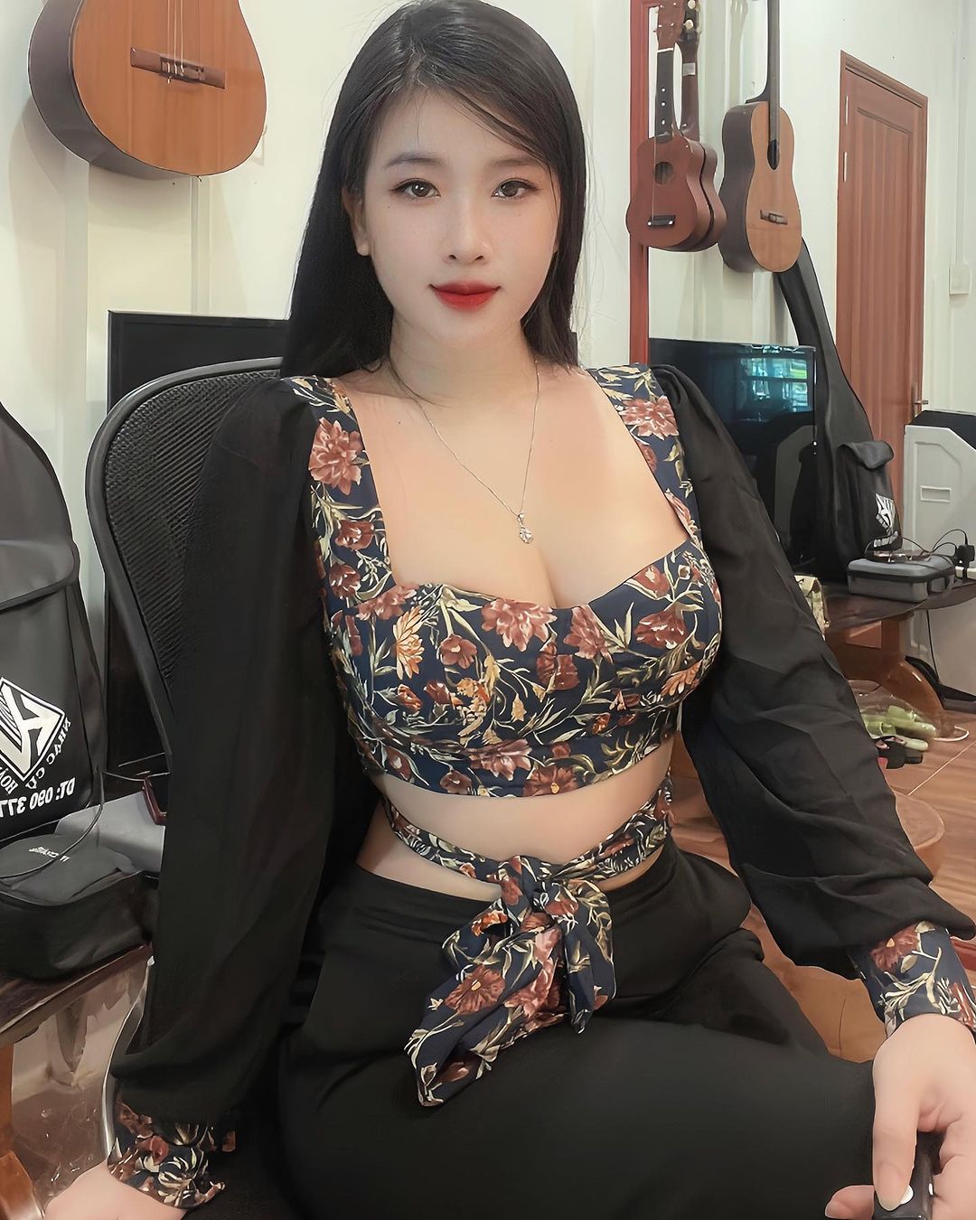 Ảnh Nóng Gái Xinh Facebook Nguyễn Mỹ Ánh myanh_longhair myanhmyanh
