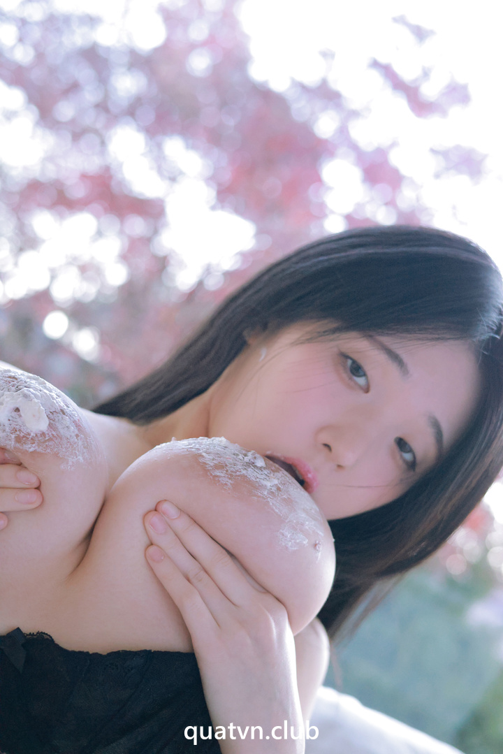 Yeon Woo Album # (105) (Photos)
