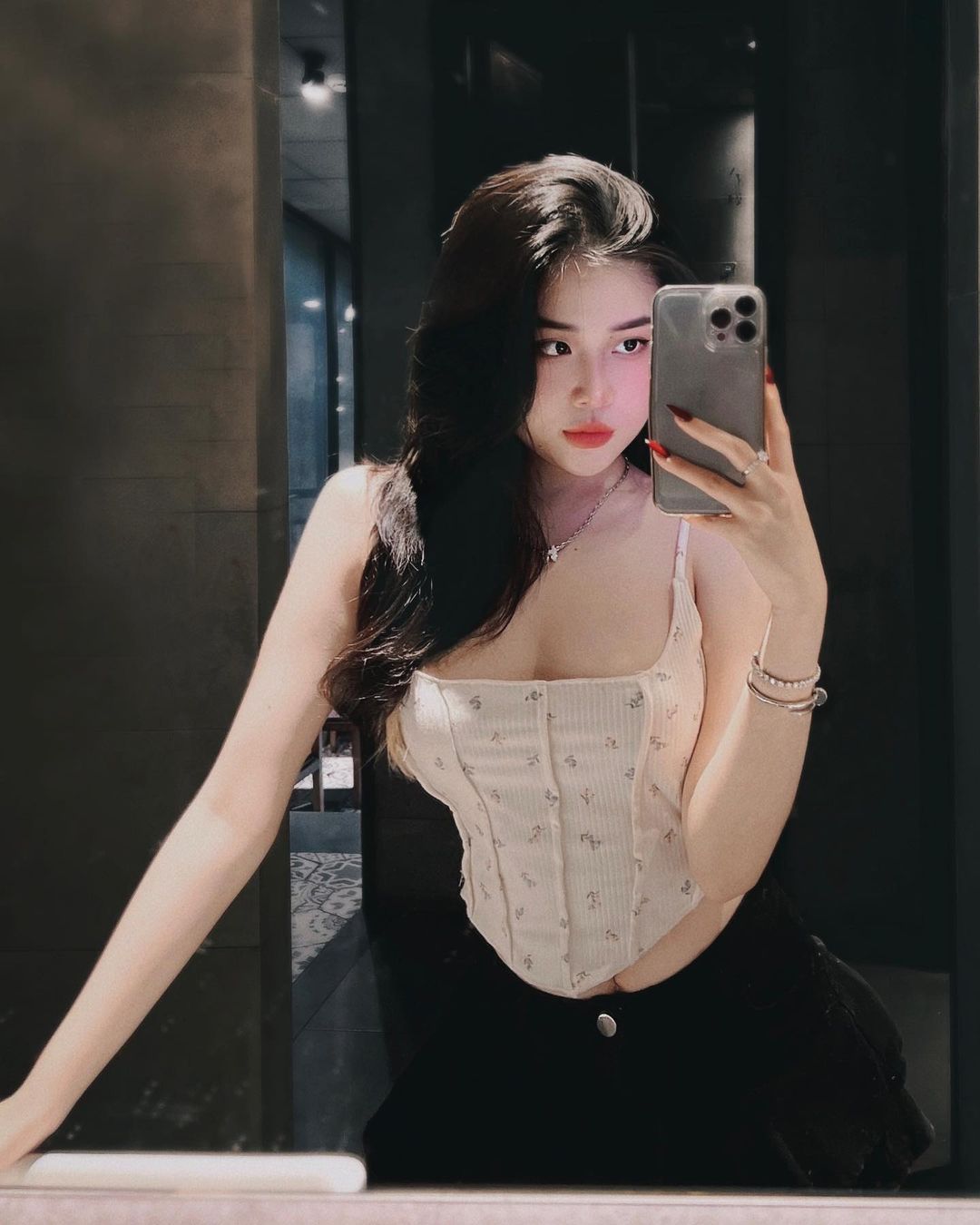 Ảnh 18+ Gái Xinh Facebook Hồ Anh Thư im_hothu – Onlyfans Leak