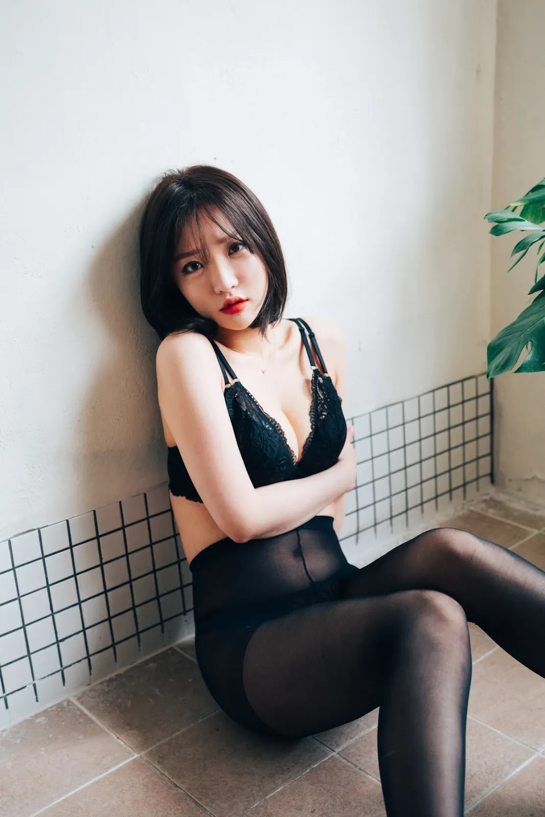 Ảnh Nóng 18+ Gái Xinh Son Yeeun 손예은, [LOOZY] Officegirl’s Vacation Vol.01