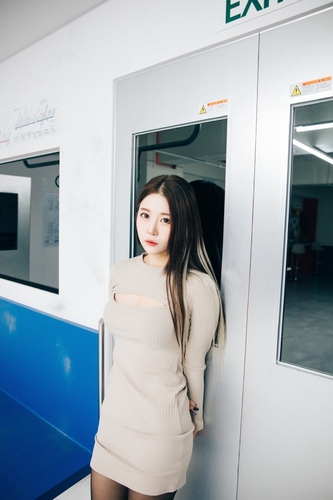 Ảnh Nóng 18+ Gái Xinh Jeong Bomi 정보미, [Loozy] Bondage Subway Set.01