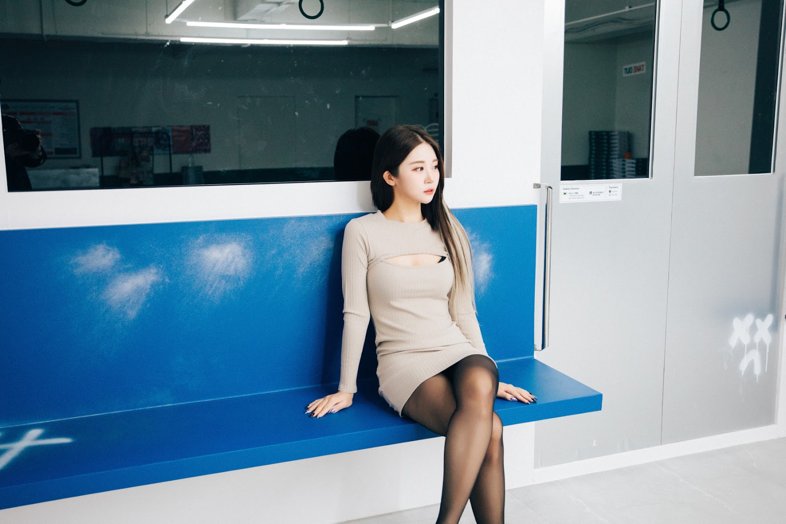 Ảnh Nóng 18+ Gái Xinh Jeong Bomi 정보미, [Loozy] Bondage Subway Set.01