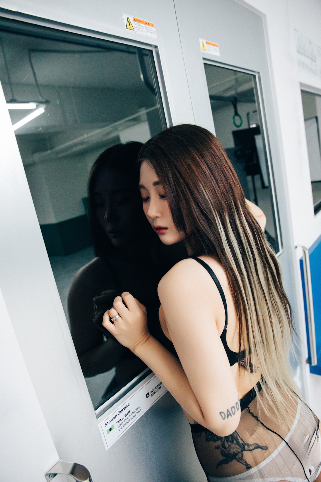 Ảnh Nóng 18+ Gái Xinh Jeong Bomi 정보미, [Loozy] Bondage Subway Set.01