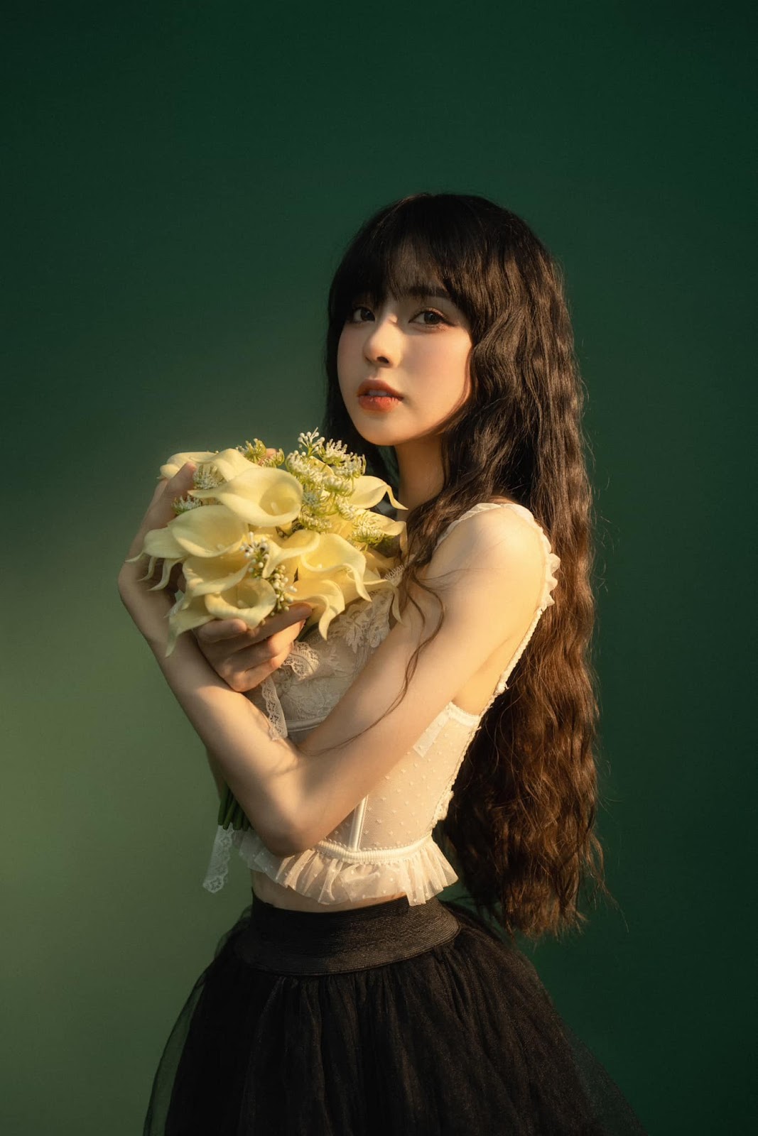 Ảnh Gái Xinh Instagram Hạnh Bích Trần Chen Bi Xing – __hanhbichtran__
