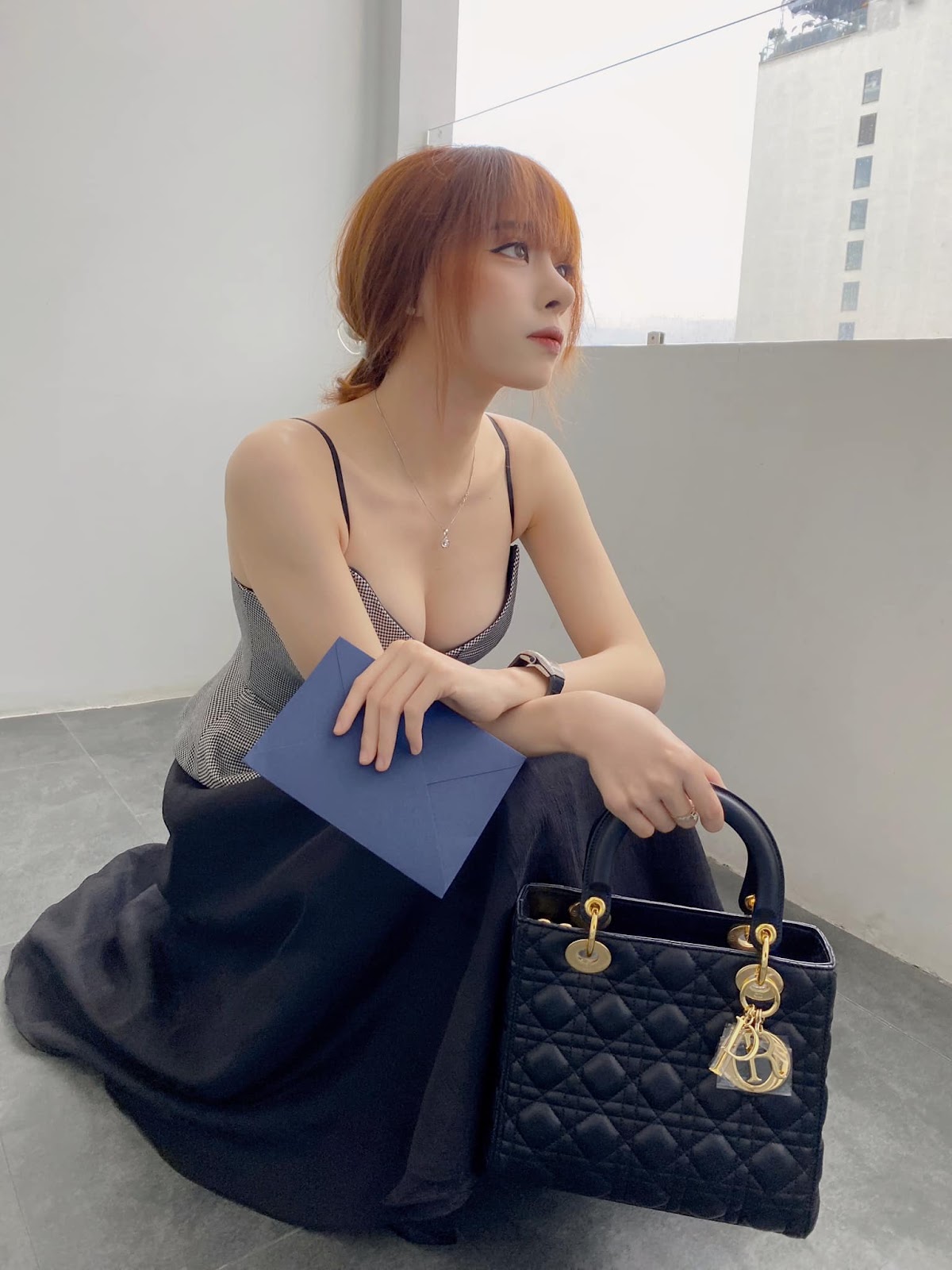 Ảnh Gái Xinh Instagram Hạnh Bích Trần Chen Bi Xing – __hanhbichtran__