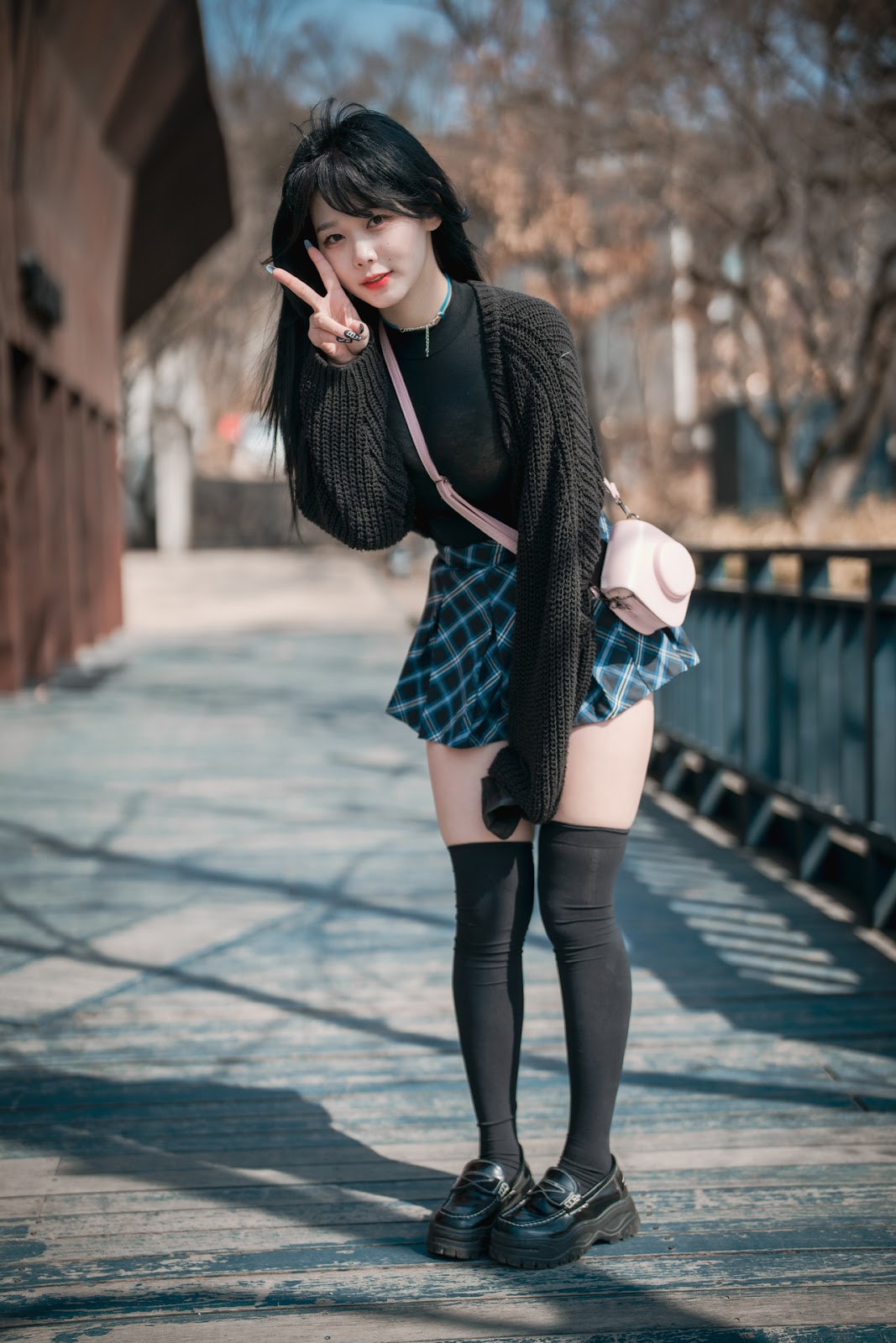 ZIA.Kwon 권지아, [DJAWA] Early Spring Walk in March Set.01