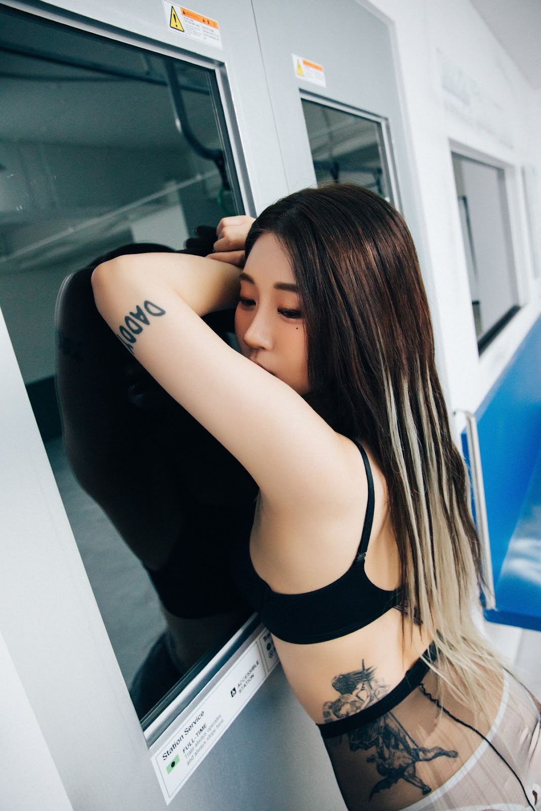 Ảnh Nóng 18+ Gái Xinh Jeong Bomi 정보미, [Loozy] Bondage Subway Set.01