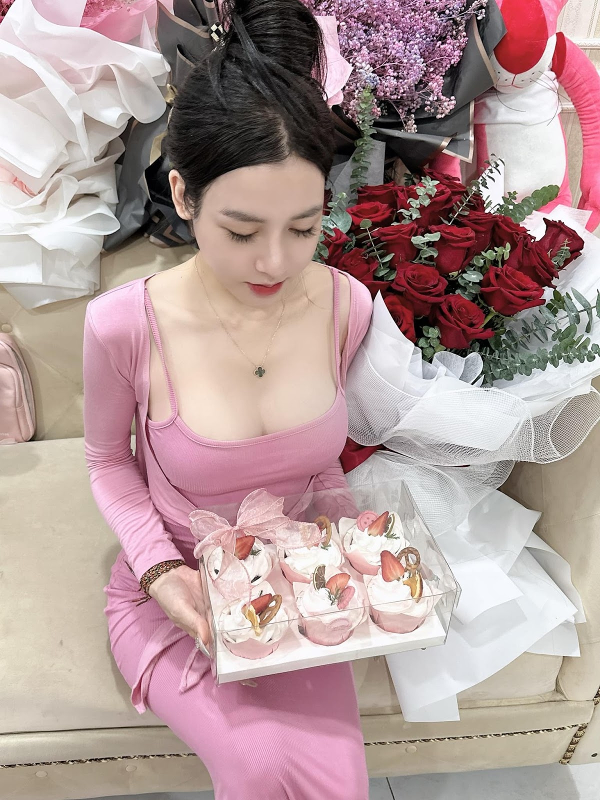 Ảnh Gái Xinh Facebook Nguyễn Thị Tuyết (Pé Lùn) – be.lunnn