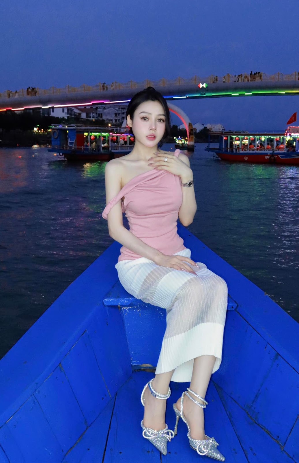 Ảnh Gái Xinh Facebook Nguyễn Thị Tuyết (Pé Lùn) – be.lunnn
