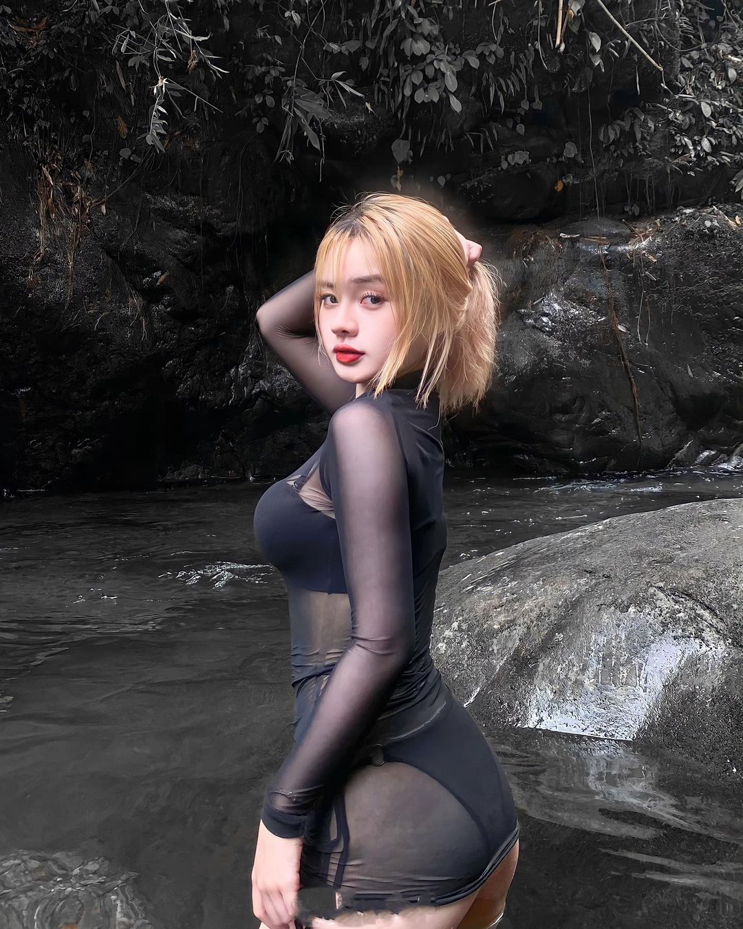 Ảnh 18+ Gái Xinh Tiktok Phạm Phương Linh linnntitxinhnhat – Onlyfans Leak